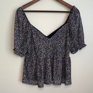Miami Floral Print Blouse in Navy Blue and Cream